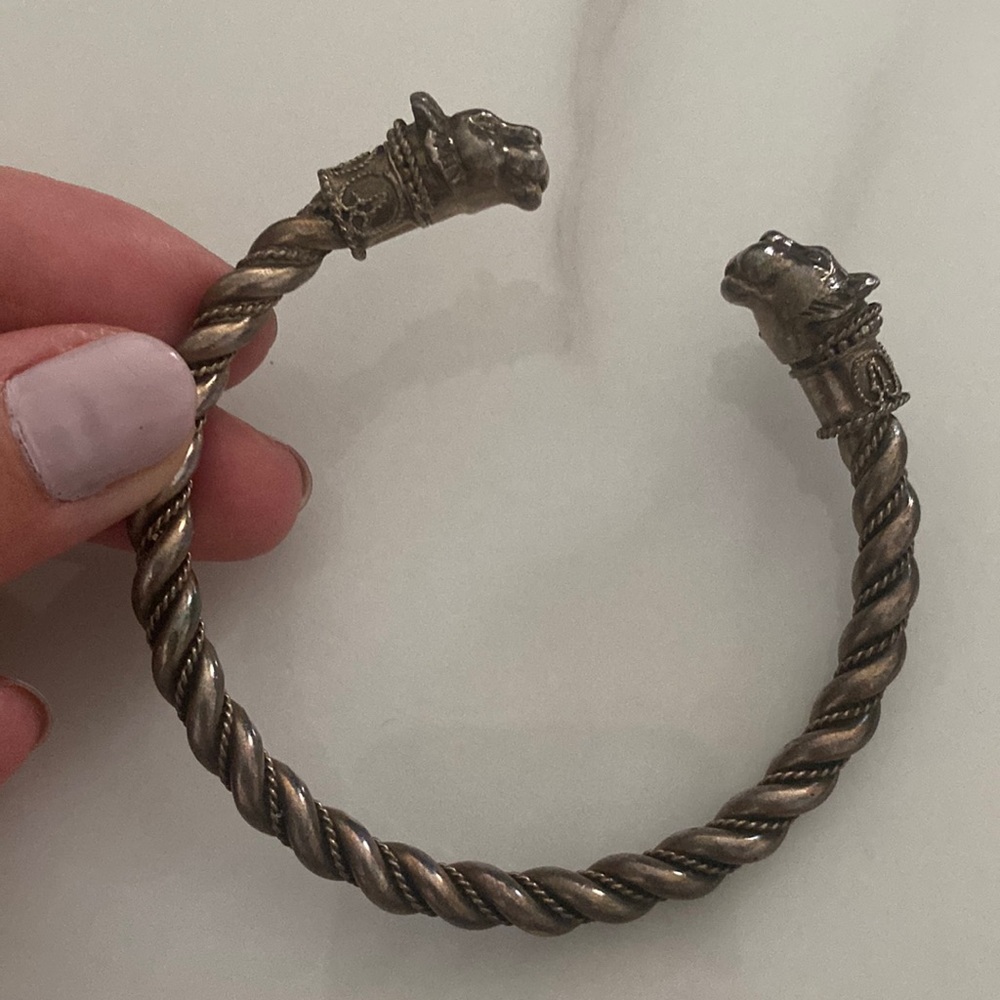Silver lion bracelet, heavy and vintage style